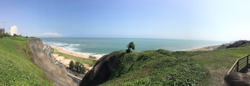 foto da vista do malecón de Miraflores no roteiro em Lima