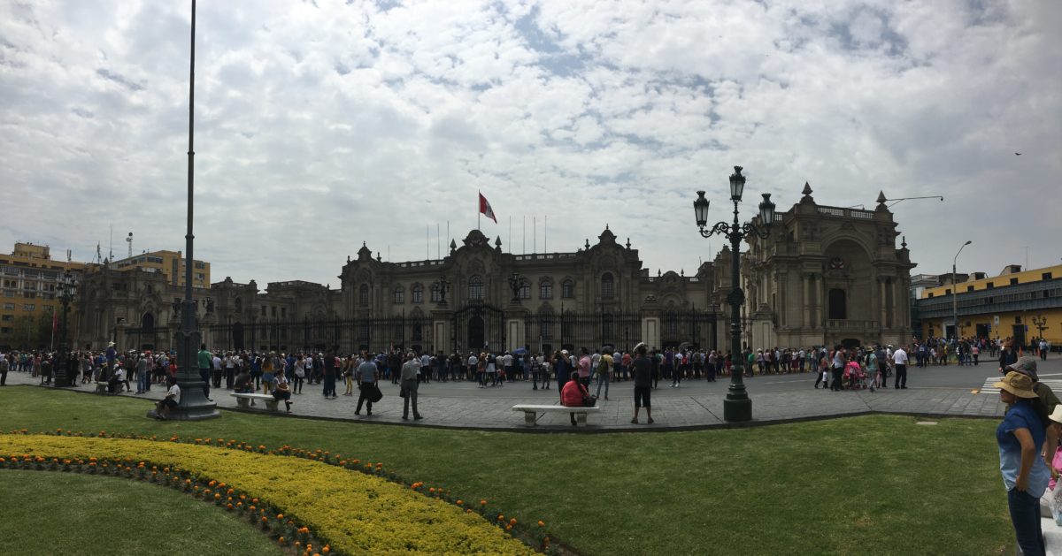foto do Palácio do Governo no roteiro em Lima