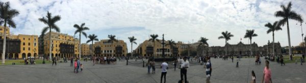 foto panorâmica da Plaza Mayor