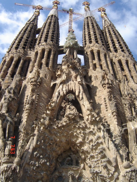 foto da Sagrada Família em Barcelona na Espanha mochilão pela Europa