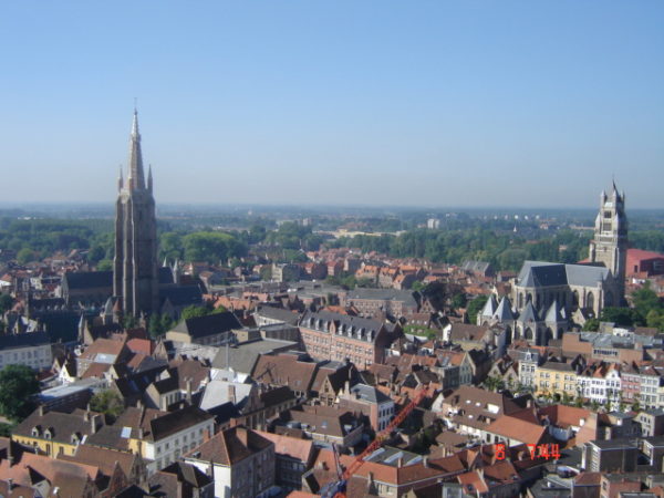 Foto de Bruges vista do alto mochilão pela Europa