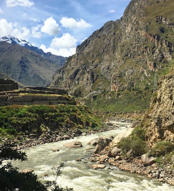 Foto do rio urubamba no Valle Sagrado viajar para o Peru