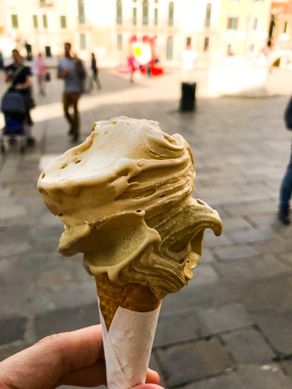 foto de gelato italiano em Veneza gastronomia italiana